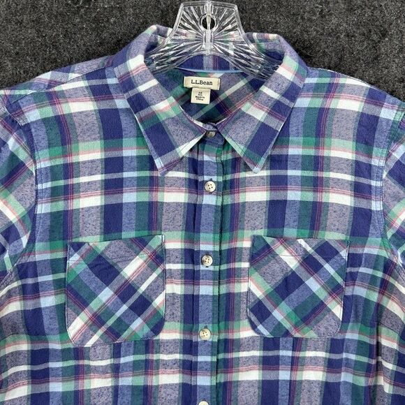 LL Bean Whisperweight Flannel Shirt Women's Medium Blue Plaid Pockets - Picture 2 of 9